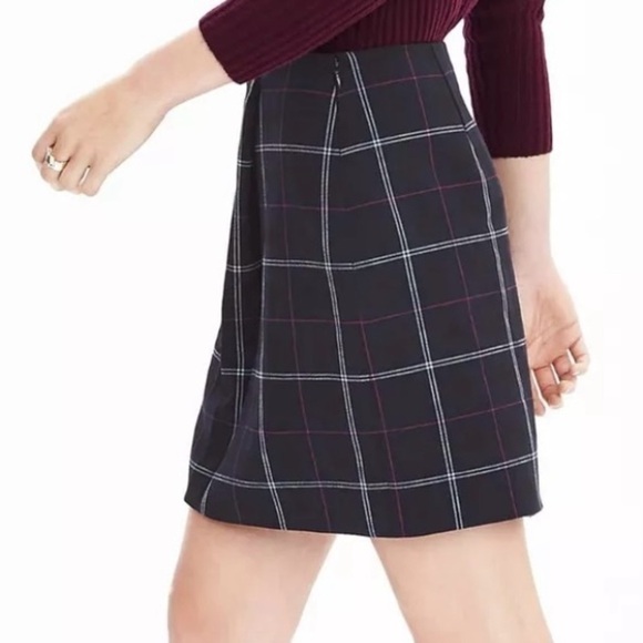 Banana Republic Skirt - Picture 2 of 8